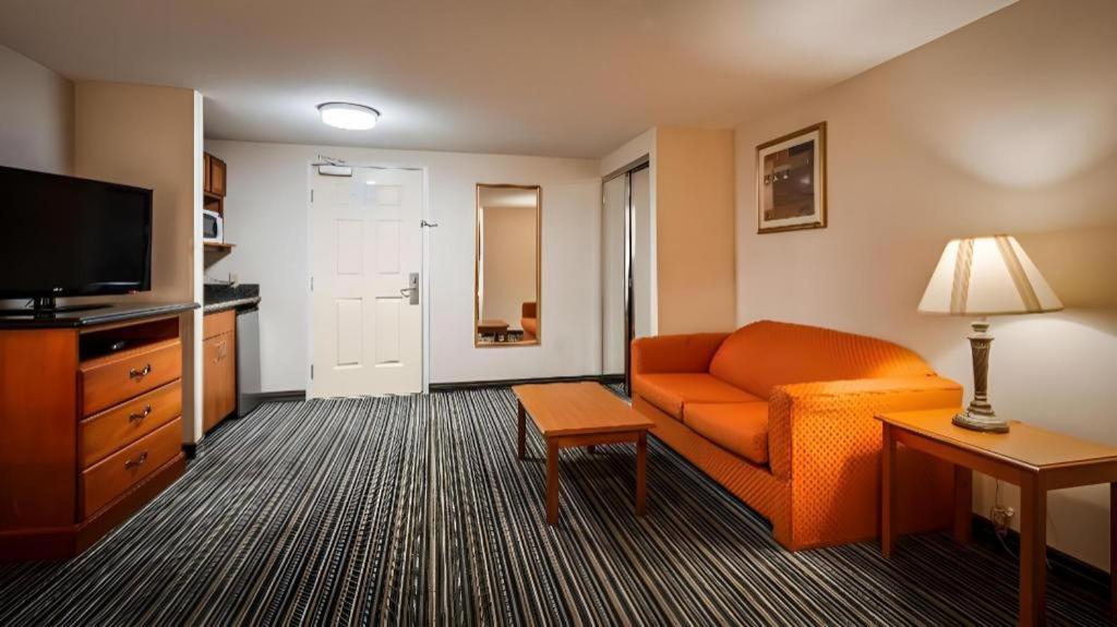Best Western Plus Twin View Inn And Suites Redding Exterior photo