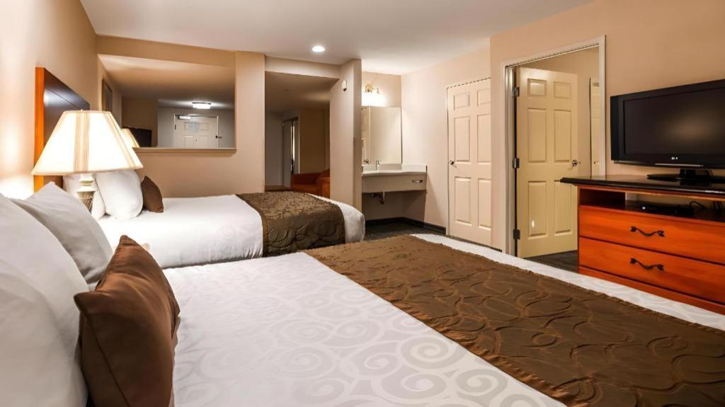 Best Western Plus Twin View Inn And Suites Redding Exterior photo