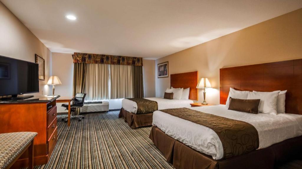 Best Western Plus Twin View Inn And Suites Redding Exterior photo