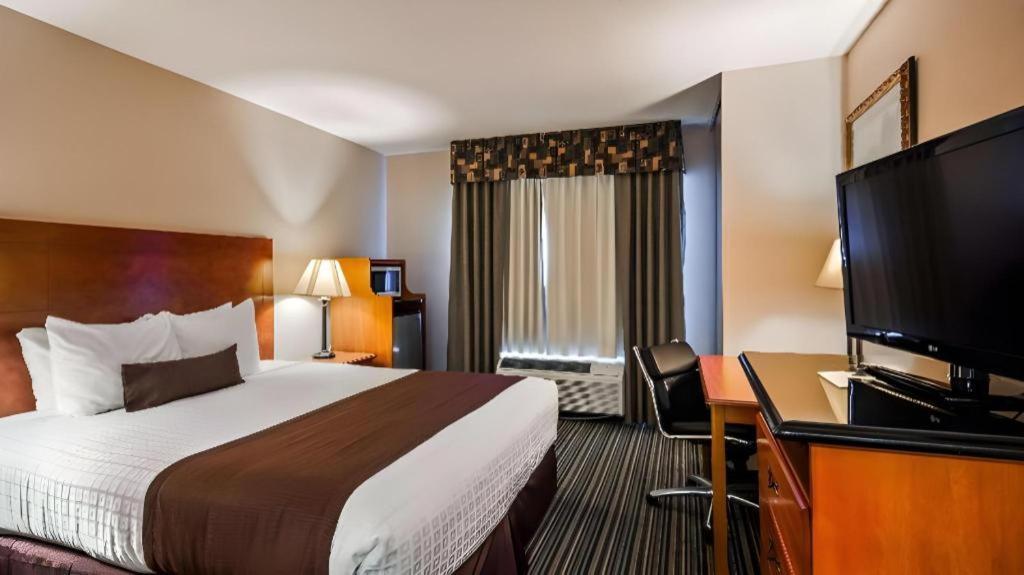 Best Western Plus Twin View Inn And Suites Redding Exterior photo