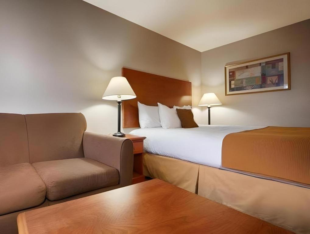 Best Western Plus Twin View Inn And Suites Redding Exterior photo
