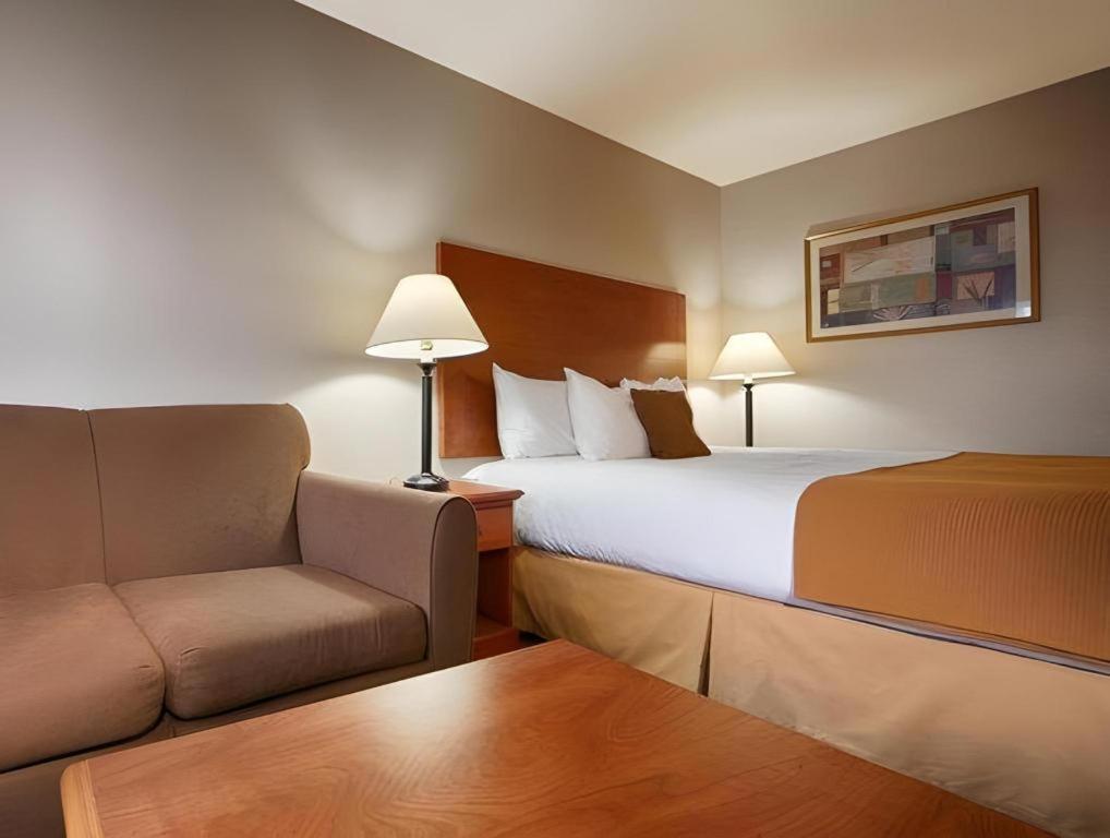 Best Western Plus Twin View Inn And Suites Redding Exterior photo
